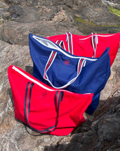 Cargar imagen en el visor de la galería, Bolsa impermeable "YACHT"