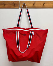 Cargar imagen en el visor de la galería, Bolsa impermeable "YACHT"