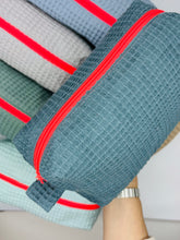 Cargar imagen en el visor de la galería, Neceser Waffle