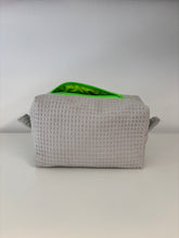 Cargar imagen en el visor de la galería, Neceser Waffle