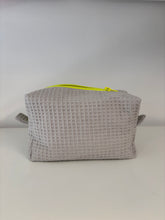 Cargar imagen en el visor de la galería, Neceser Waffle