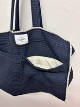 Cargar imagen en el visor de la galería, Bolso Saranella Marino + Crudo