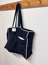 Cargar imagen en el visor de la galería, Bolso Saranella Marino + Crudo