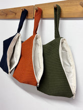 Cargar imagen en el visor de la galería, Neceser Saranella Caldera + Crudo