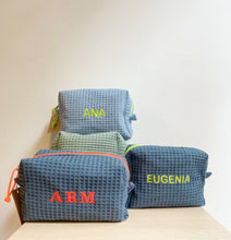 Cargar imagen en el visor de la galería, Neceser Waffle