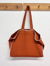 Cargar imagen en el visor de la galería, Bolso Saranella Caldera + Crudo

